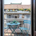Joivy Lovely Flat For 2 On Quiet Street Near Centre